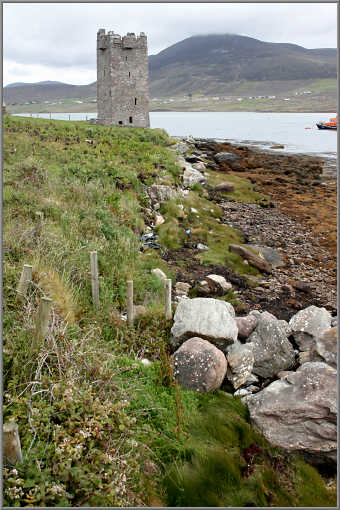 Turmruine des Kildownet Castle, Achill Island