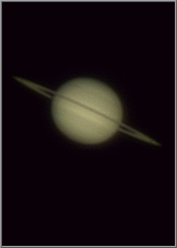Saturn kurz vor Kantenstellung
